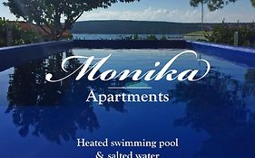 Apartments Monika Bed & Breakfast 236