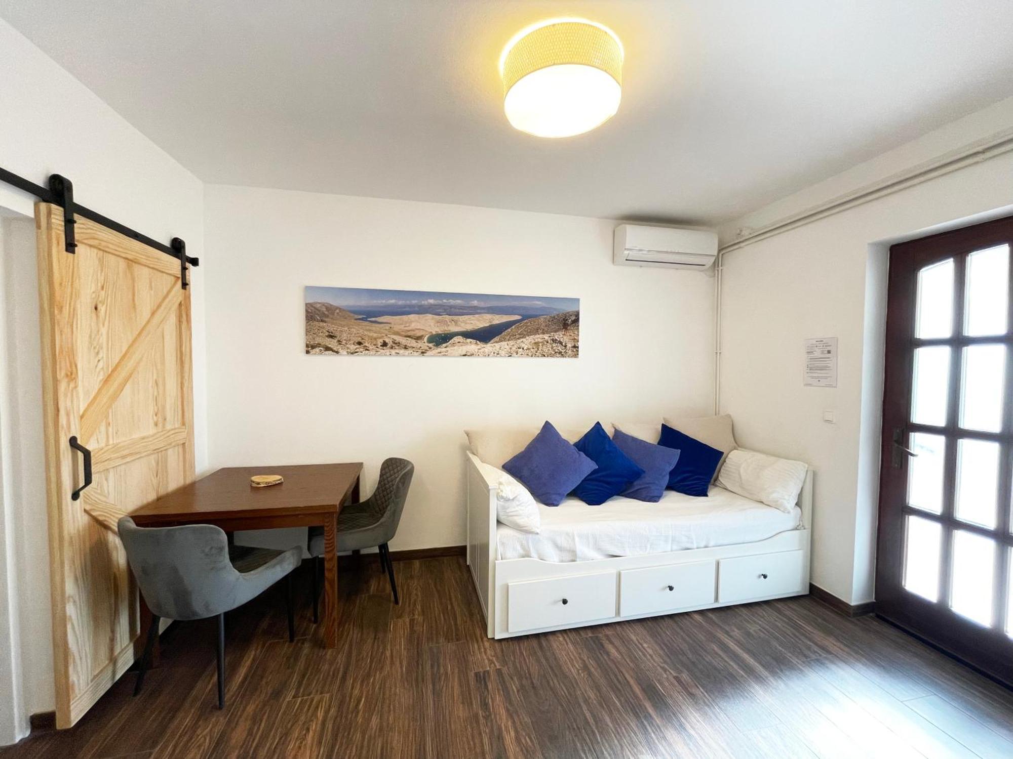 Apartments Monika Bed & Breakfast 236 Punat Esterno foto
