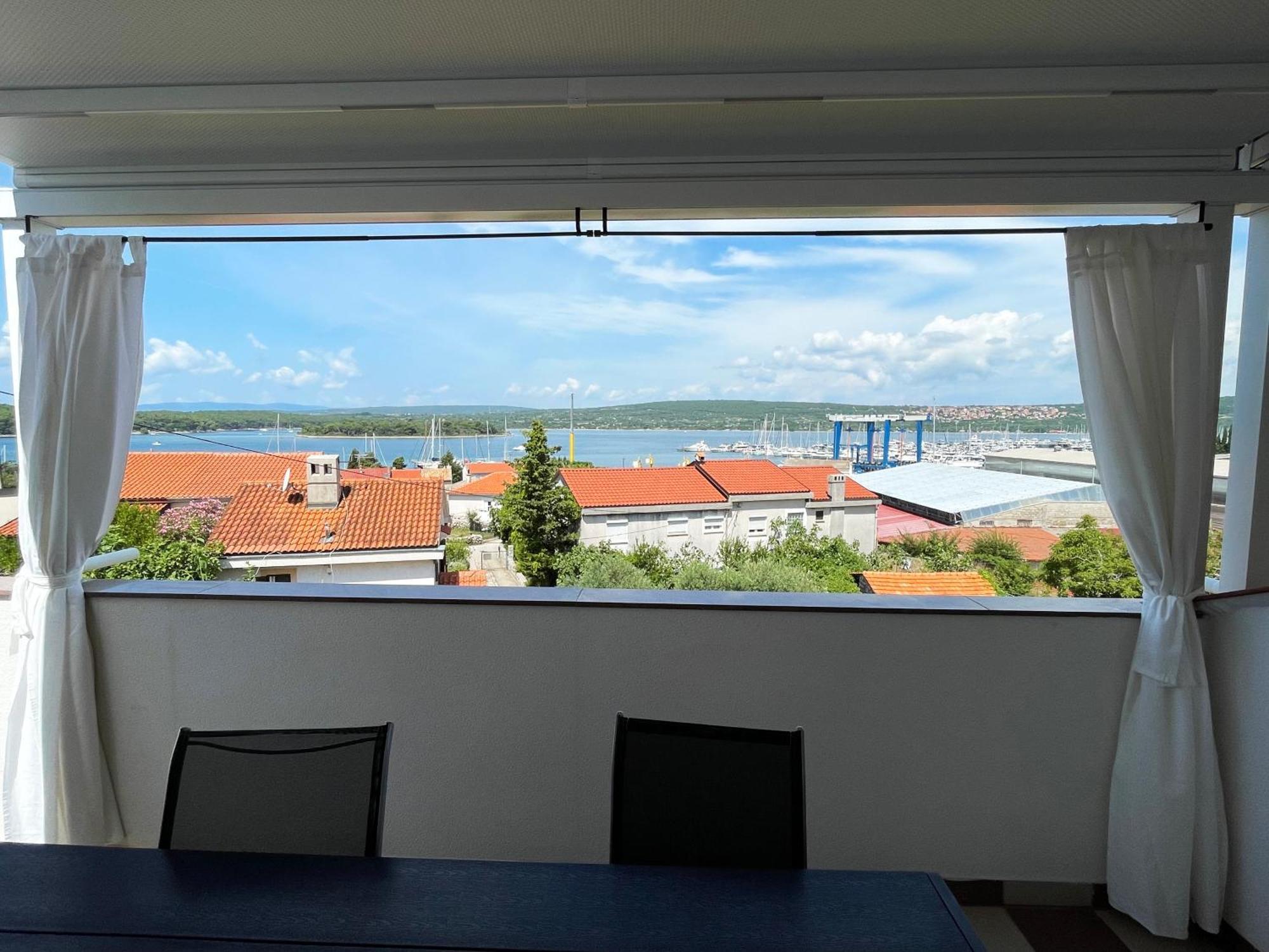 Apartments Monika Bed & Breakfast 236 Punat Esterno foto
