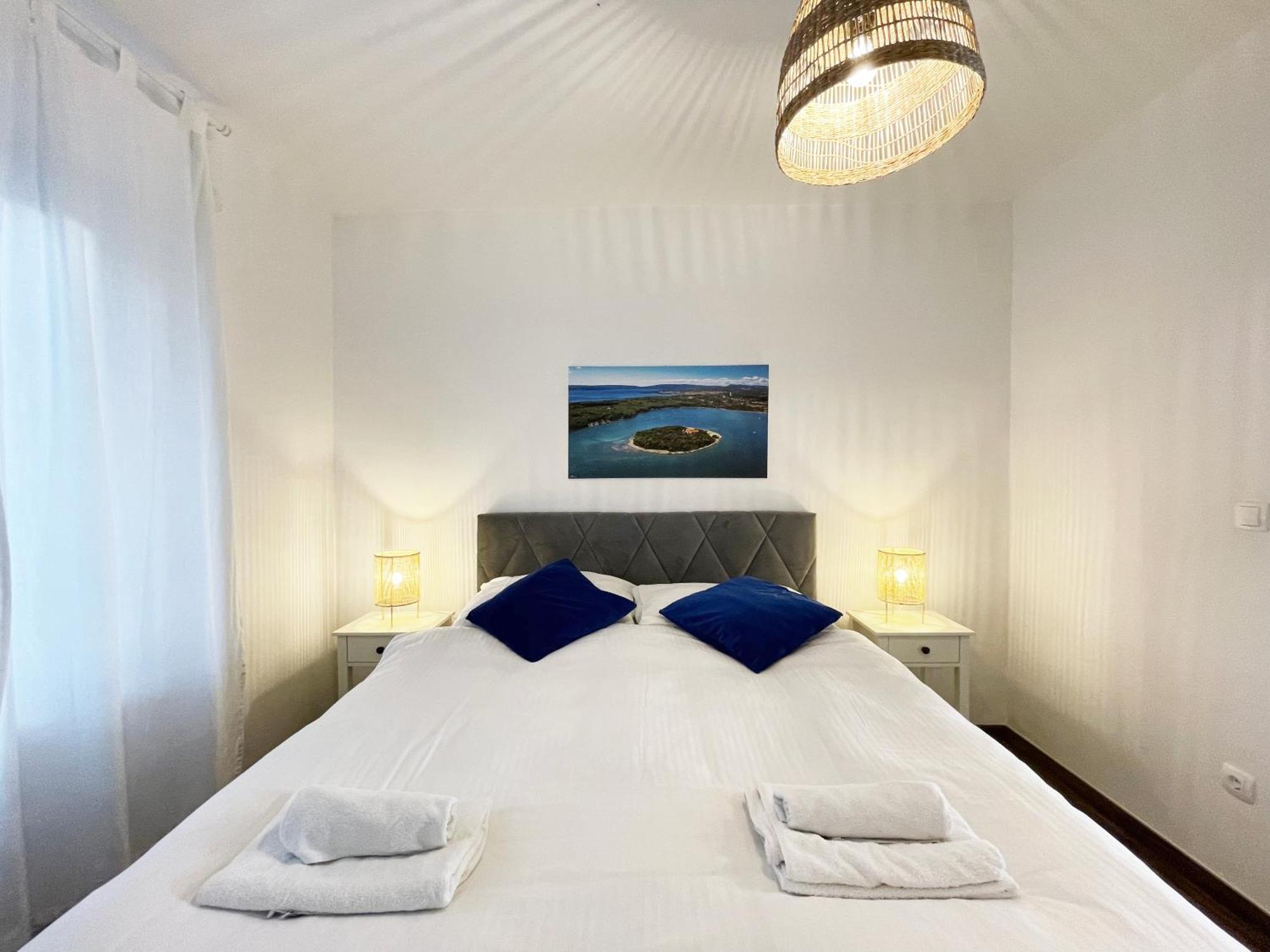 Apartments Monika Bed & Breakfast 236 Punat Esterno foto